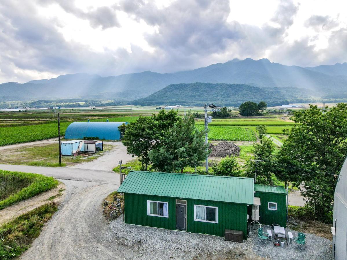 Furano Log House Farm Resort المظهر الخارجي الصورة