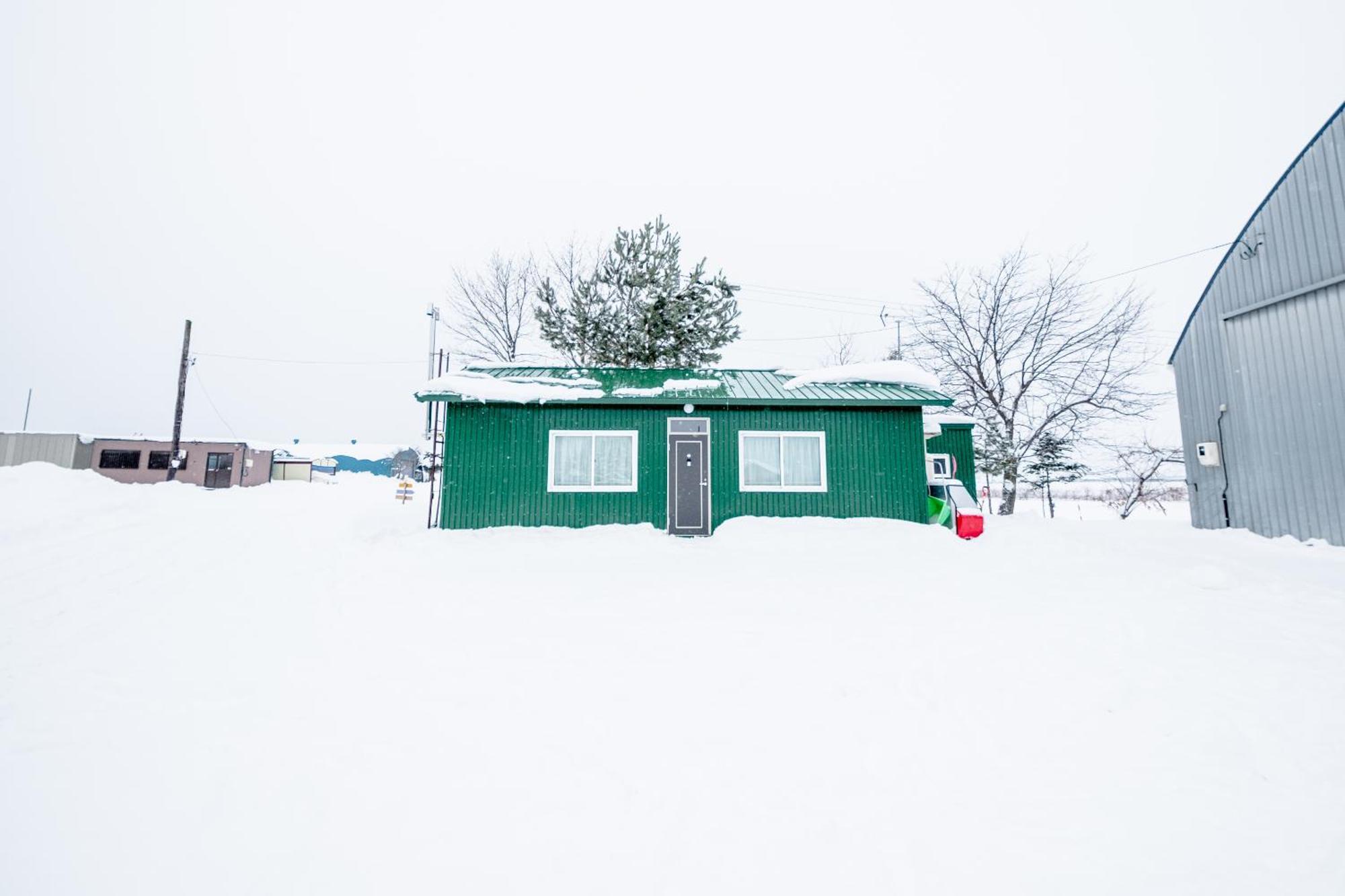 Furano Log House Farm Resort المظهر الخارجي الصورة