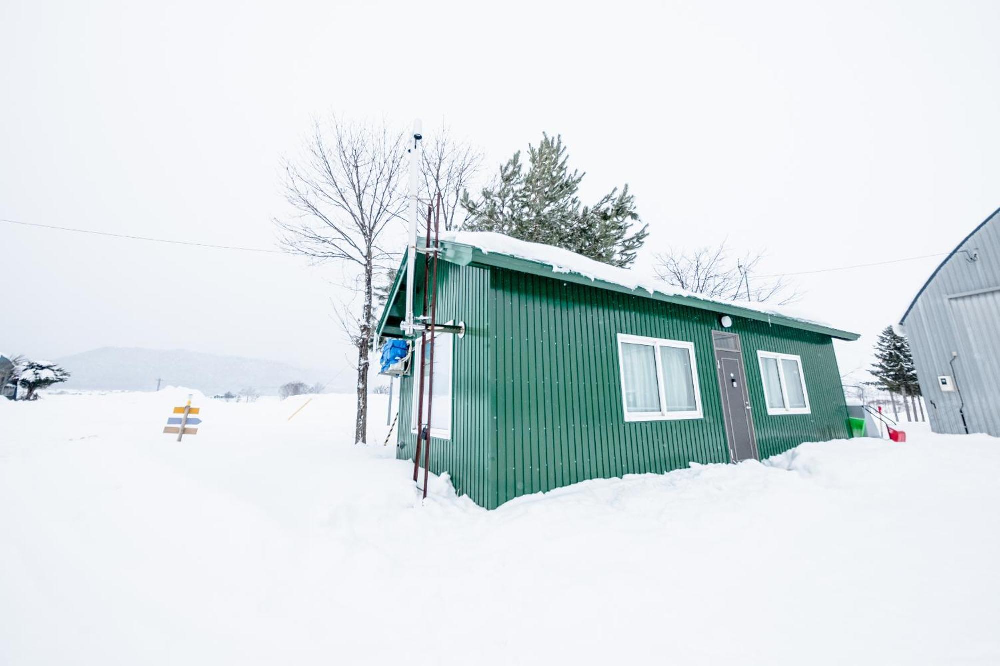 Furano Log House Farm Resort المظهر الخارجي الصورة